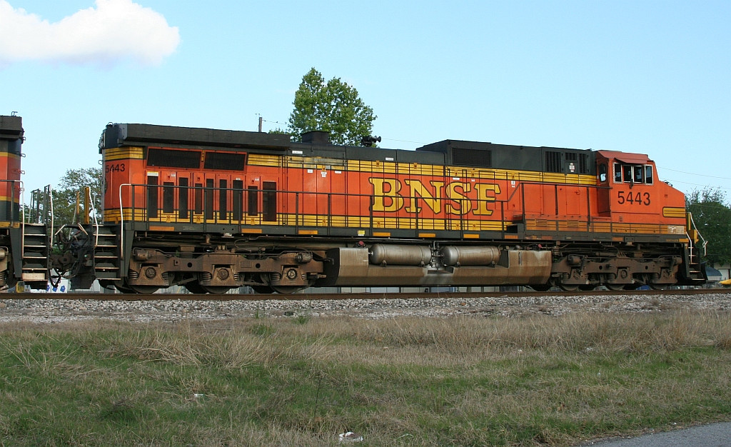 BNSF 5443